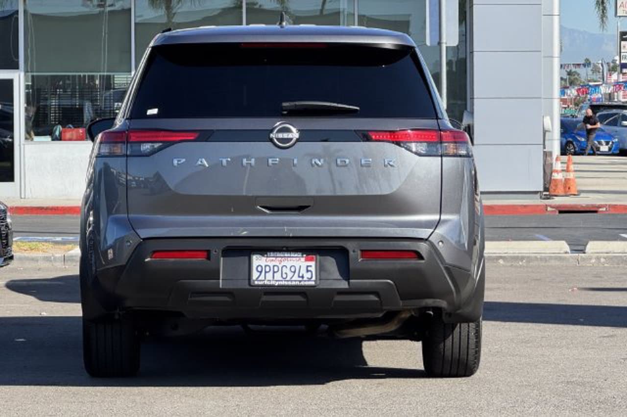 2024 Nissan Pathfinder S 5