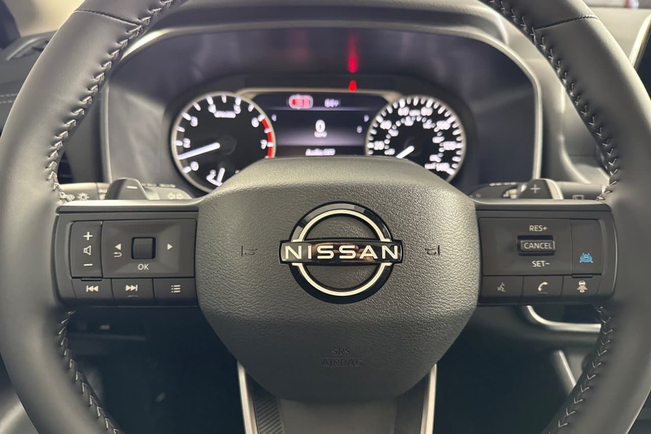 2026 Nissan Rogue Dark Armor 20