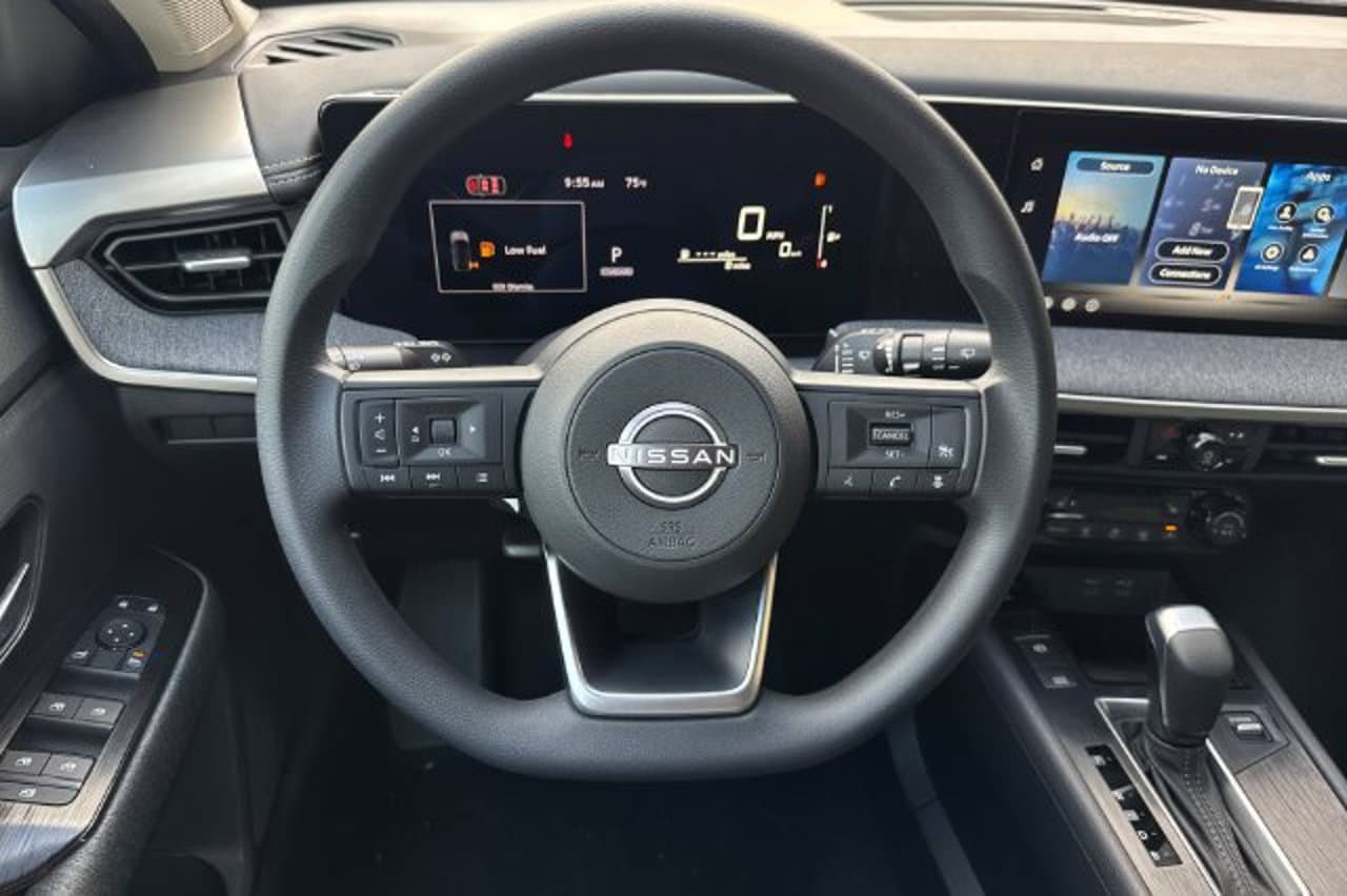 2027 Nissan Kicks SV 11