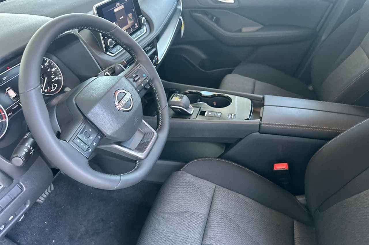 2026 Nissan Rogue SV 36