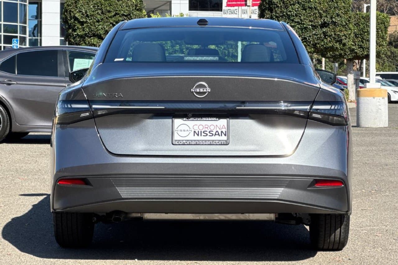 2027 Nissan Sentra SV 5