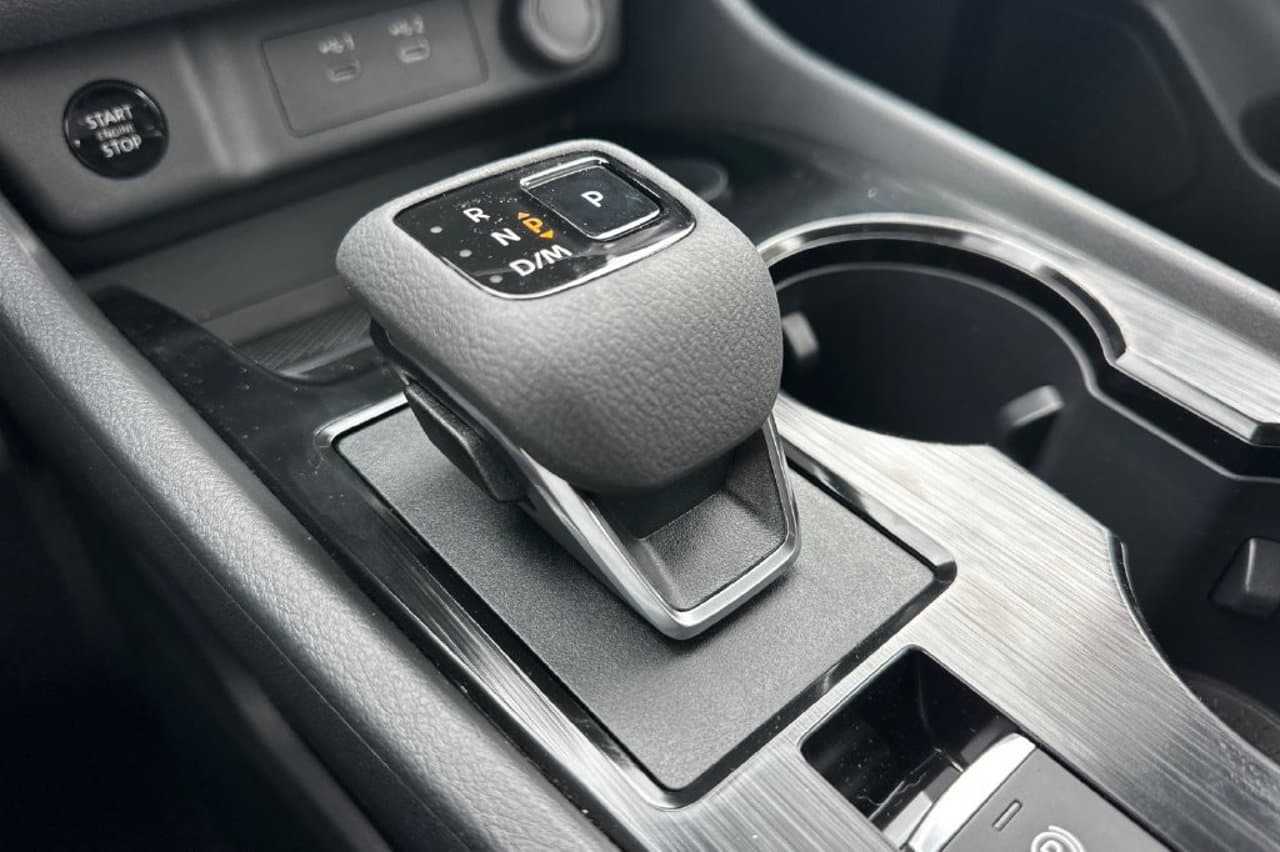 2026 Nissan Rogue SV 18