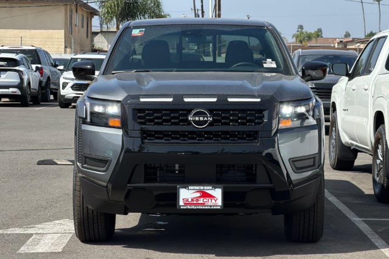 2027 Nissan Frontier SV 6