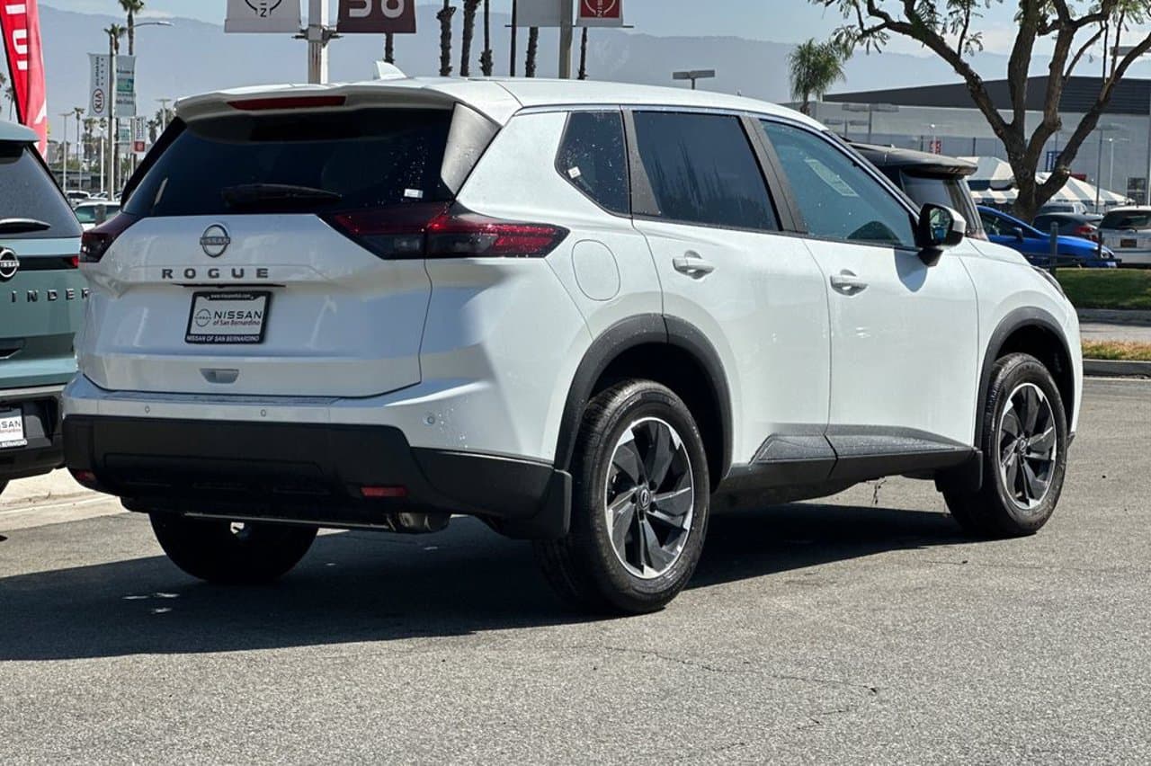 2026 Nissan Rogue SV 3