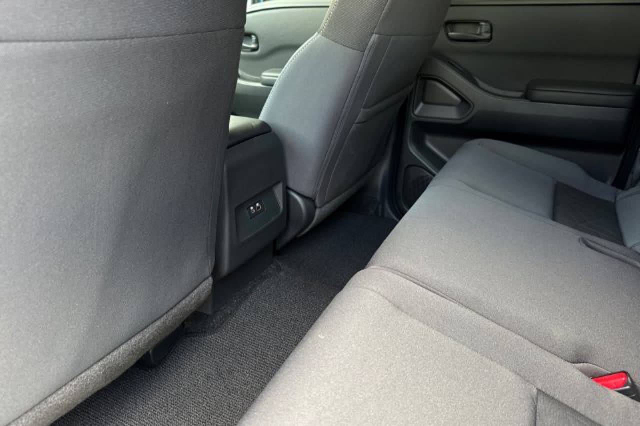 2026 Nissan Frontier SV 9