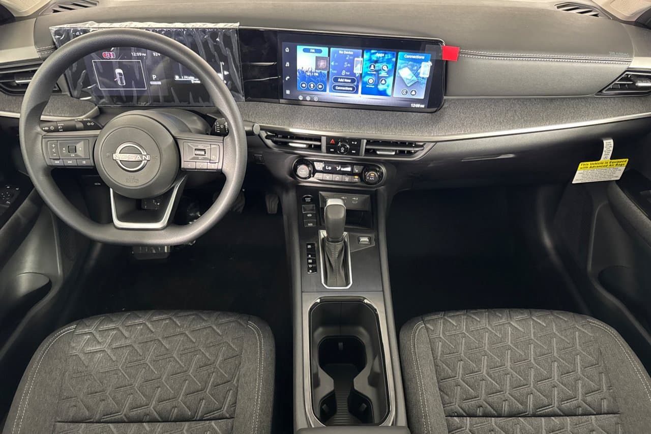 2027 Nissan Kicks SV 10