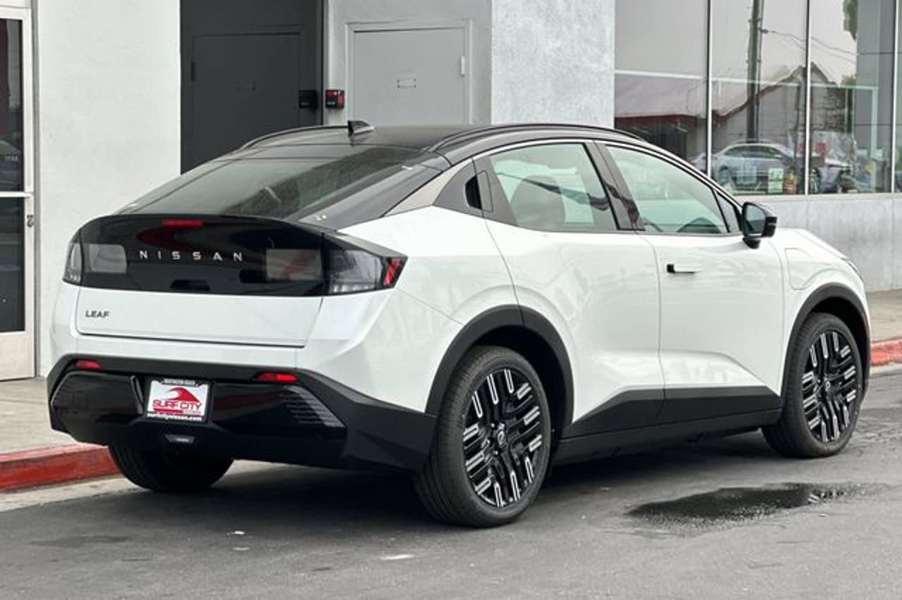 2026 Nissan LEAF PLATINUM+ 3