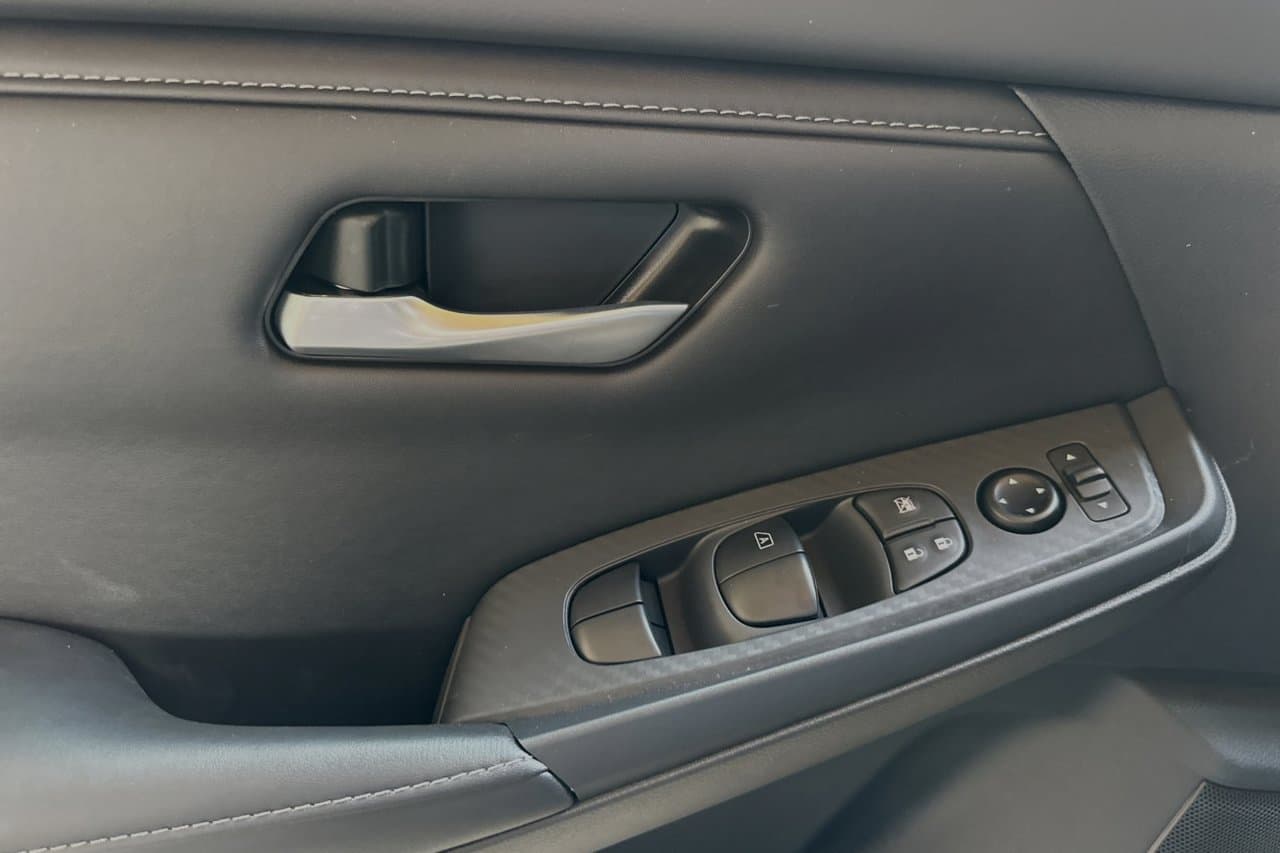 2025 Nissan Sentra SV 8