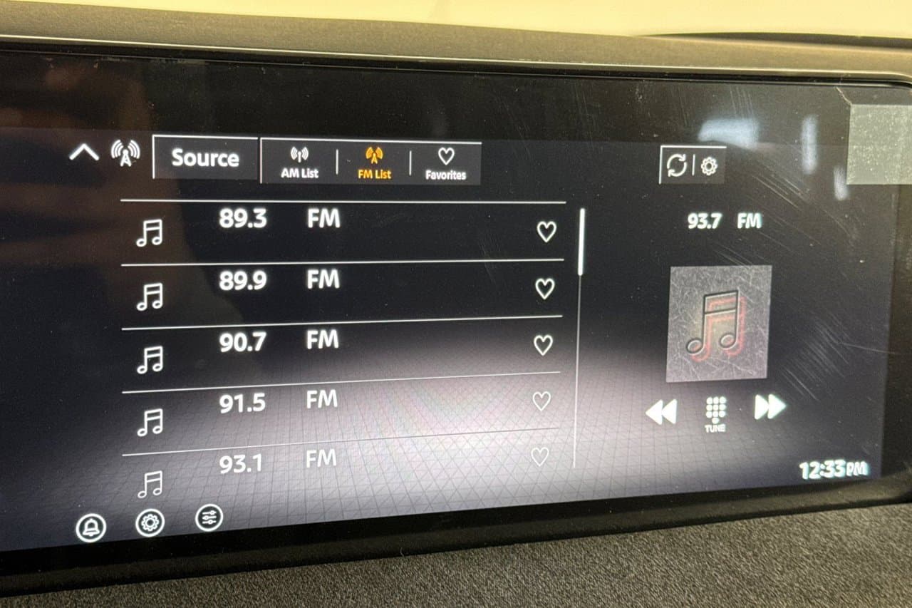 2027 Nissan Kicks SV 15