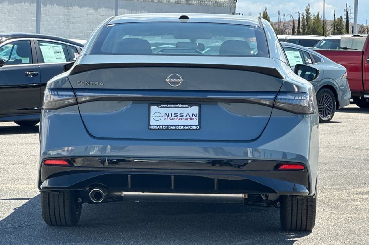 2027 Nissan Sentra SR 4