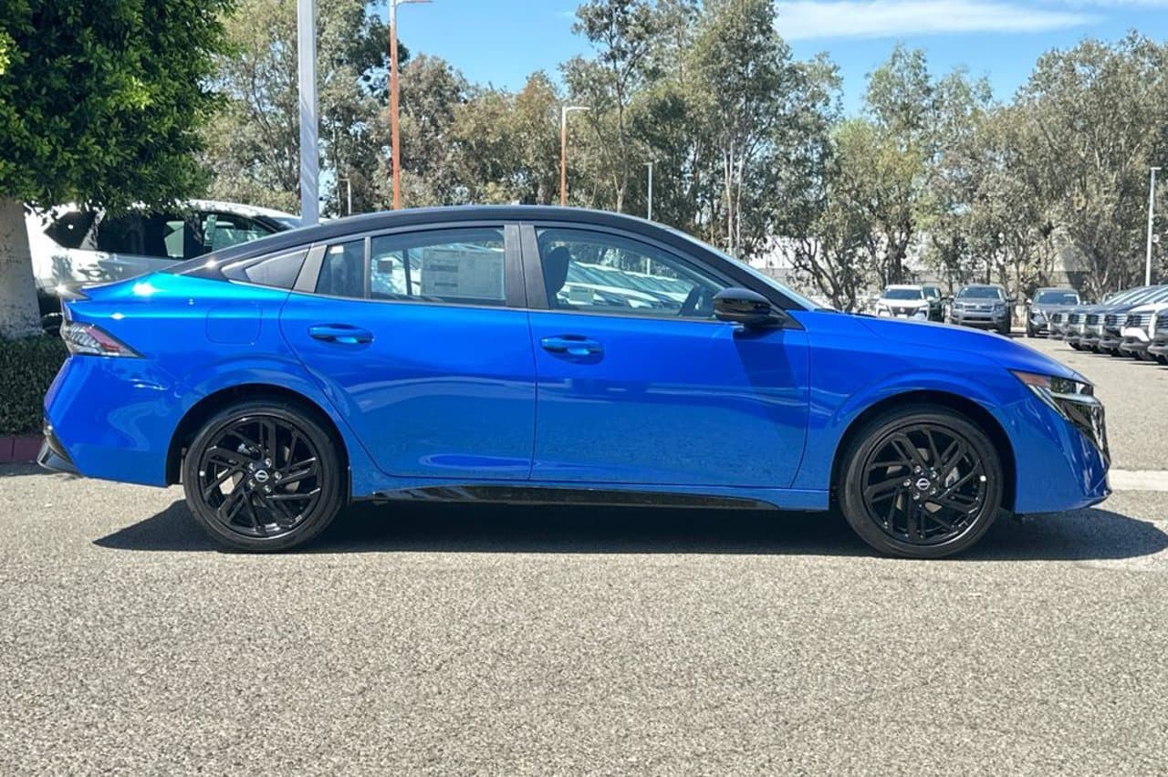2027 Nissan Sentra SR 3