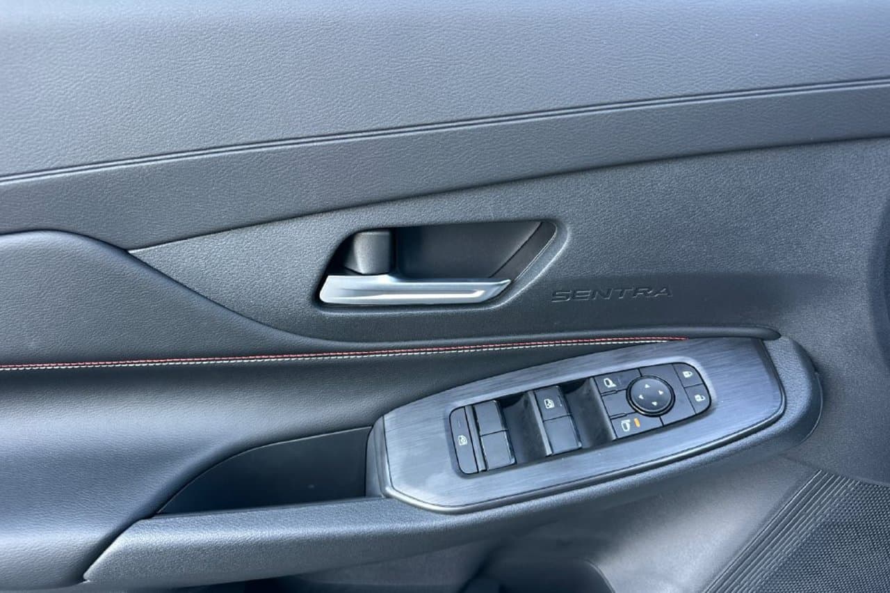 2027 Nissan Sentra SR 9