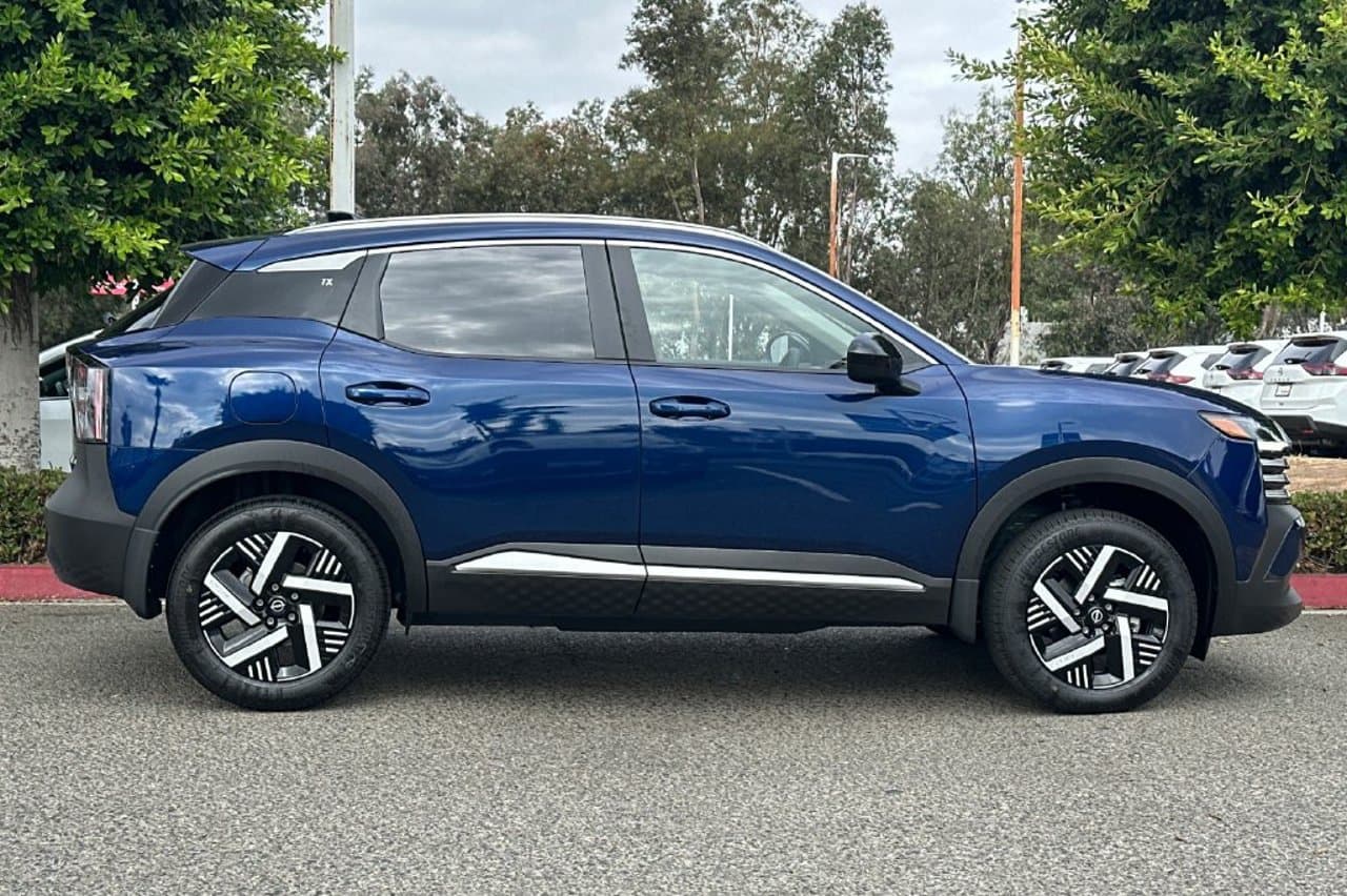 2027 Nissan Kicks SV 3