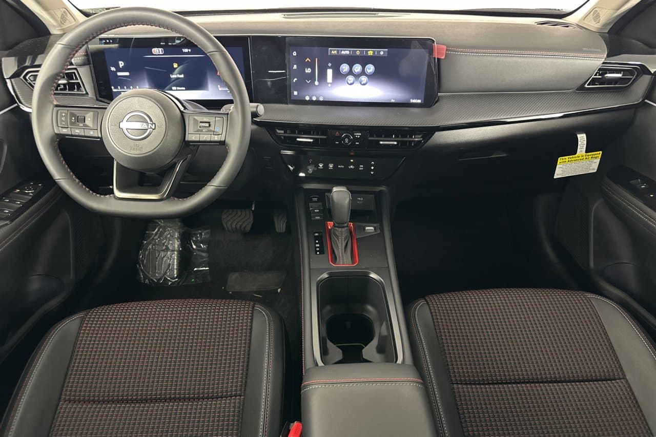 2026 Nissan Kicks SR 27