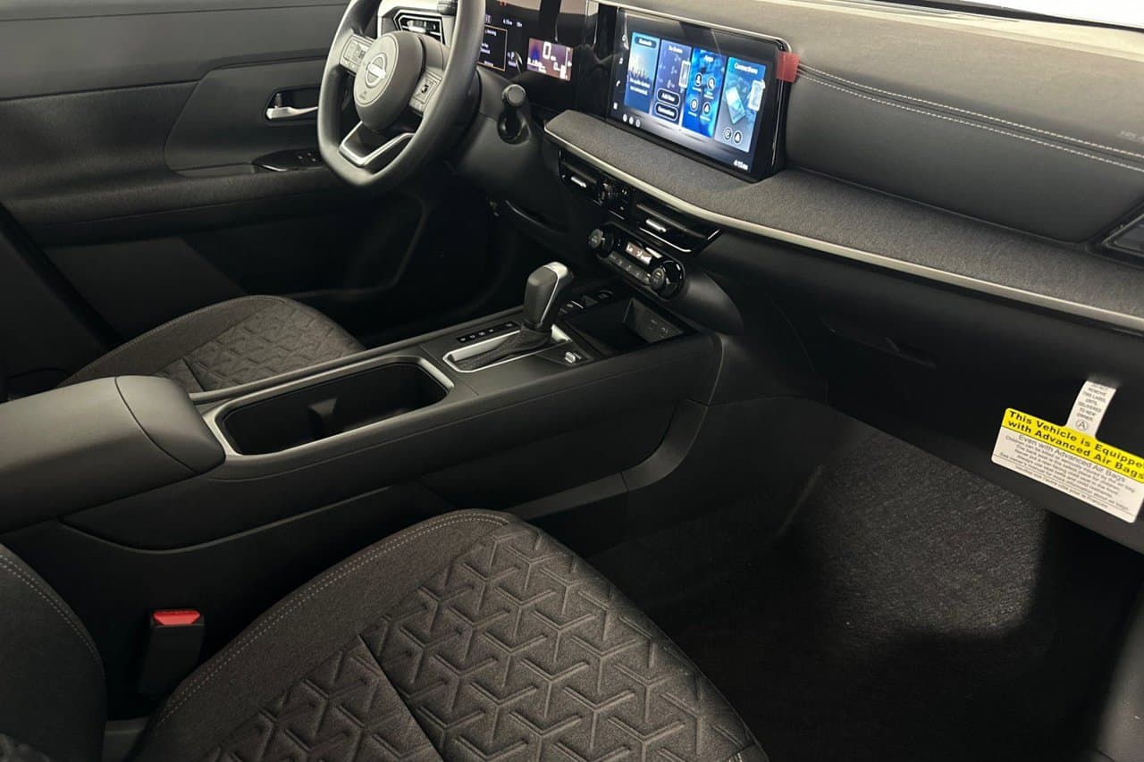 2026 Nissan Kicks SV 13