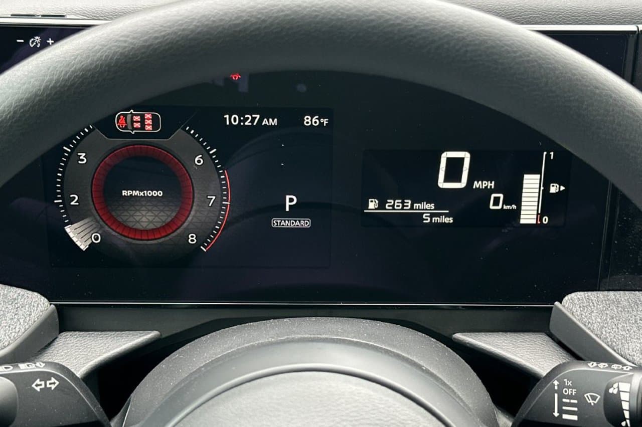 2027 Nissan Kicks S 21