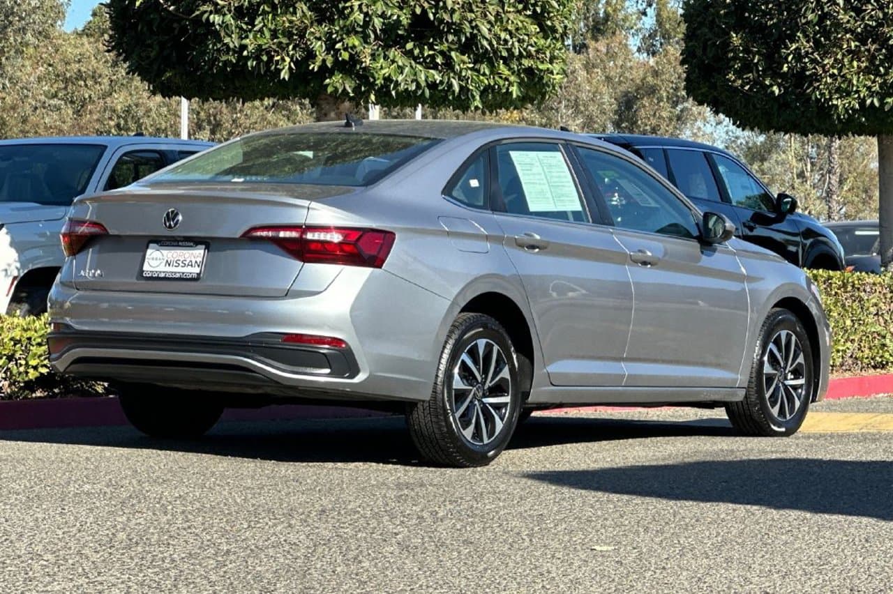2024 Volkswagen Jetta S 4