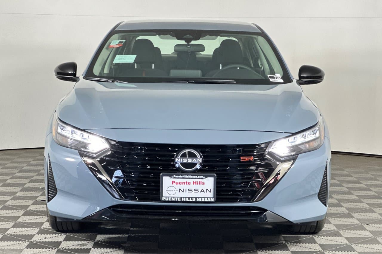 2025 Nissan Sentra SR 6