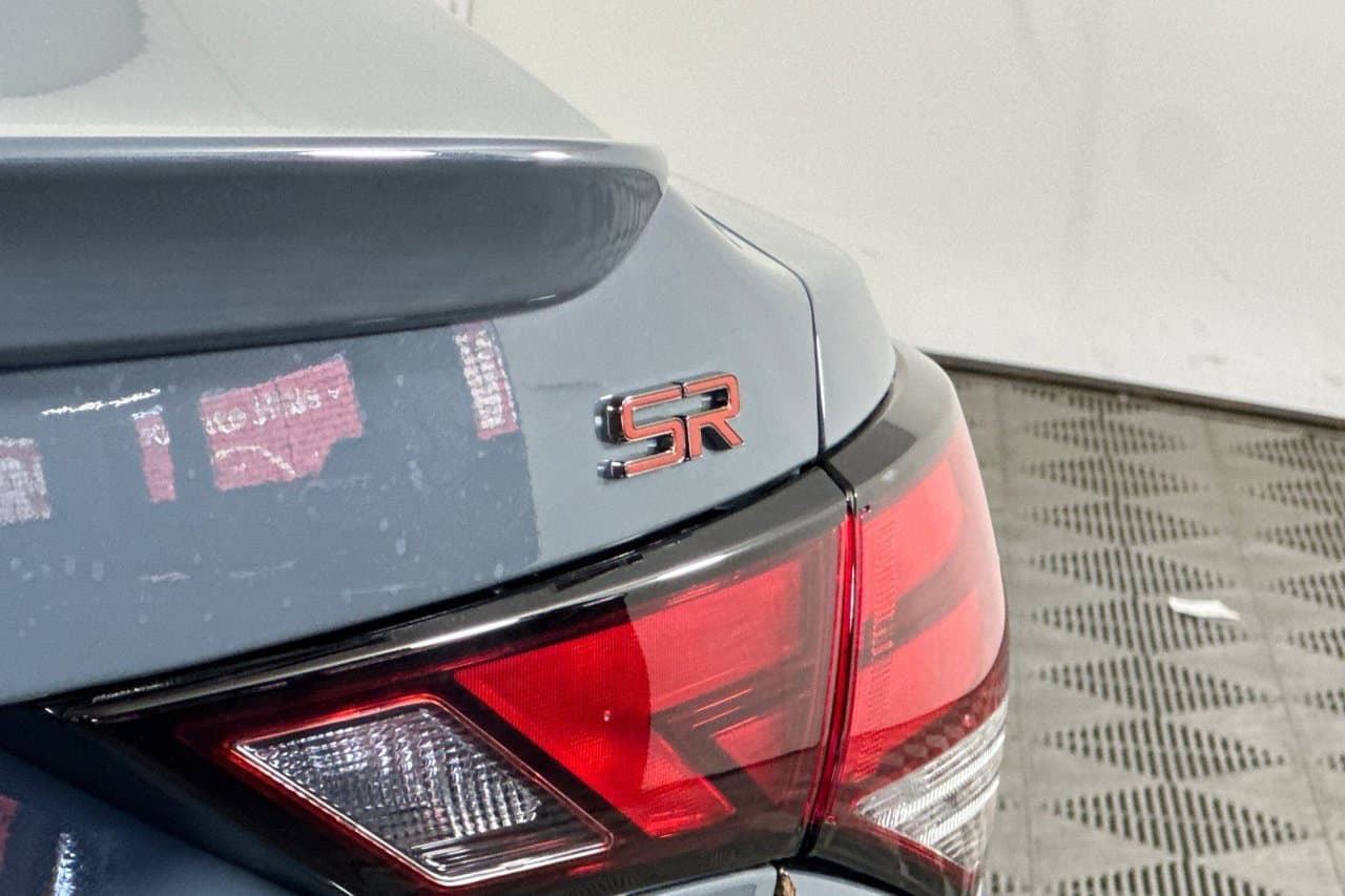 2025 Nissan Sentra SR 20