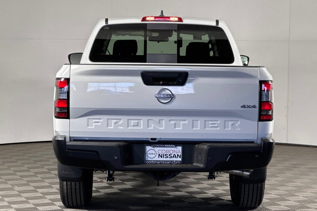 2026 Nissan Frontier S 4