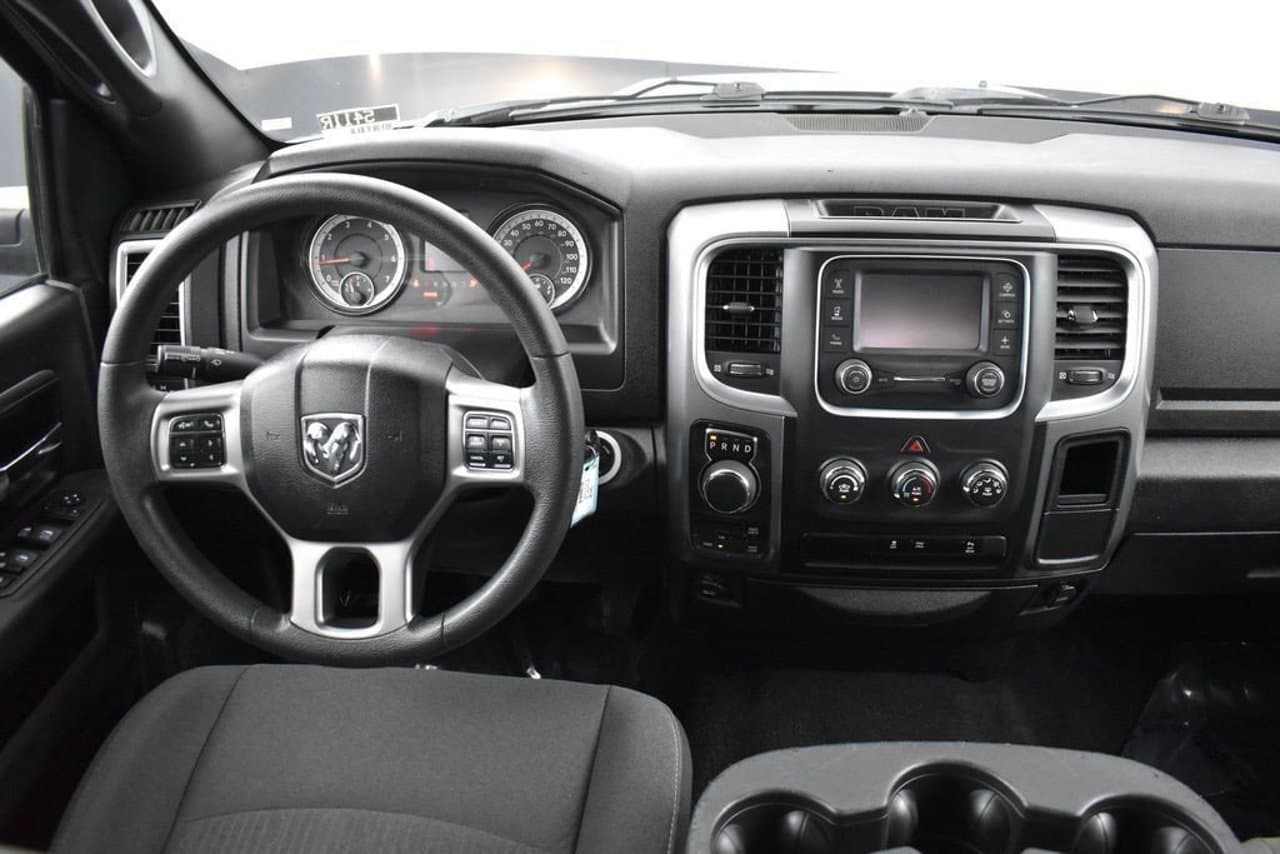 2024 Ram 1500 Classic Warlock 13