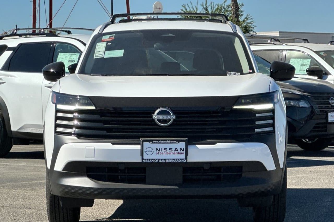 2027 Nissan Kicks SV 6