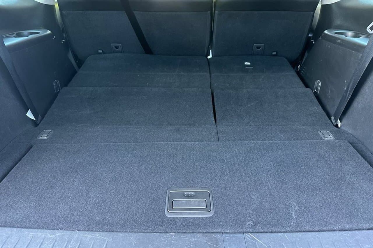 2022 Nissan Armada SV 14