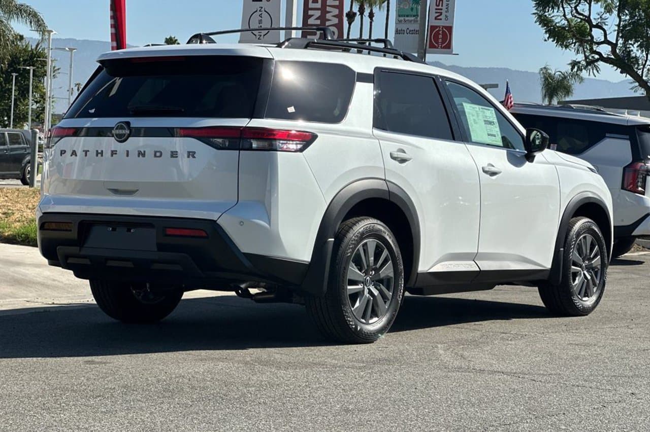 2026 Nissan Pathfinder SV 3