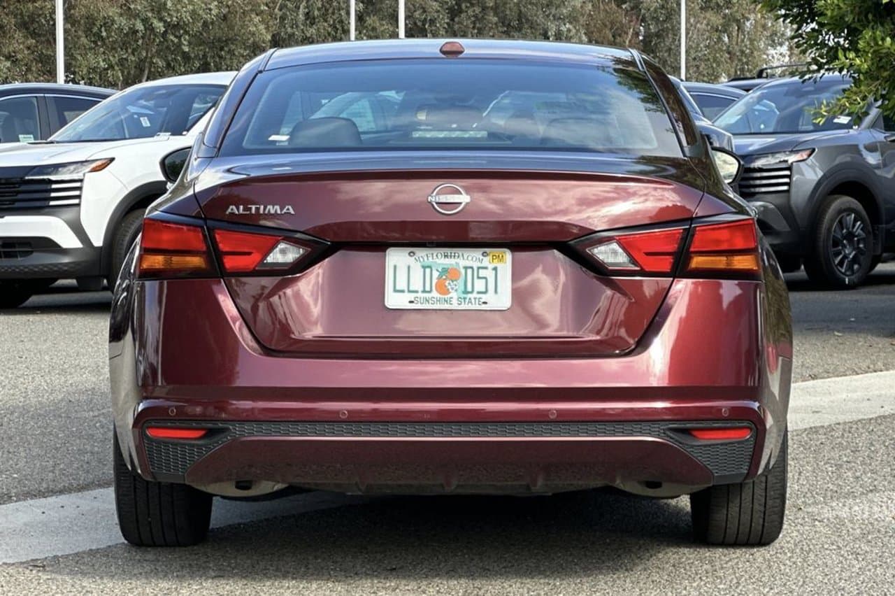 2025 Nissan Altima SV 5