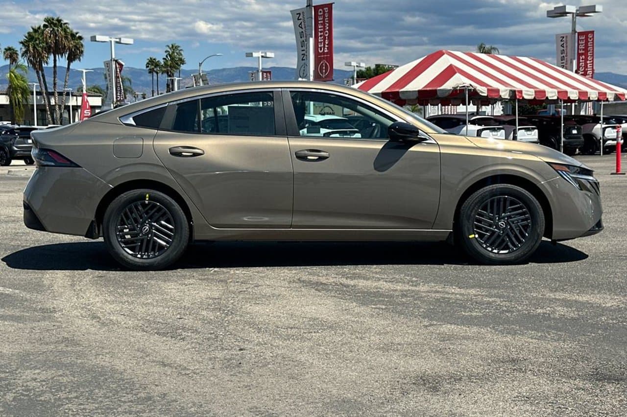 2027 Nissan Sentra SV 2