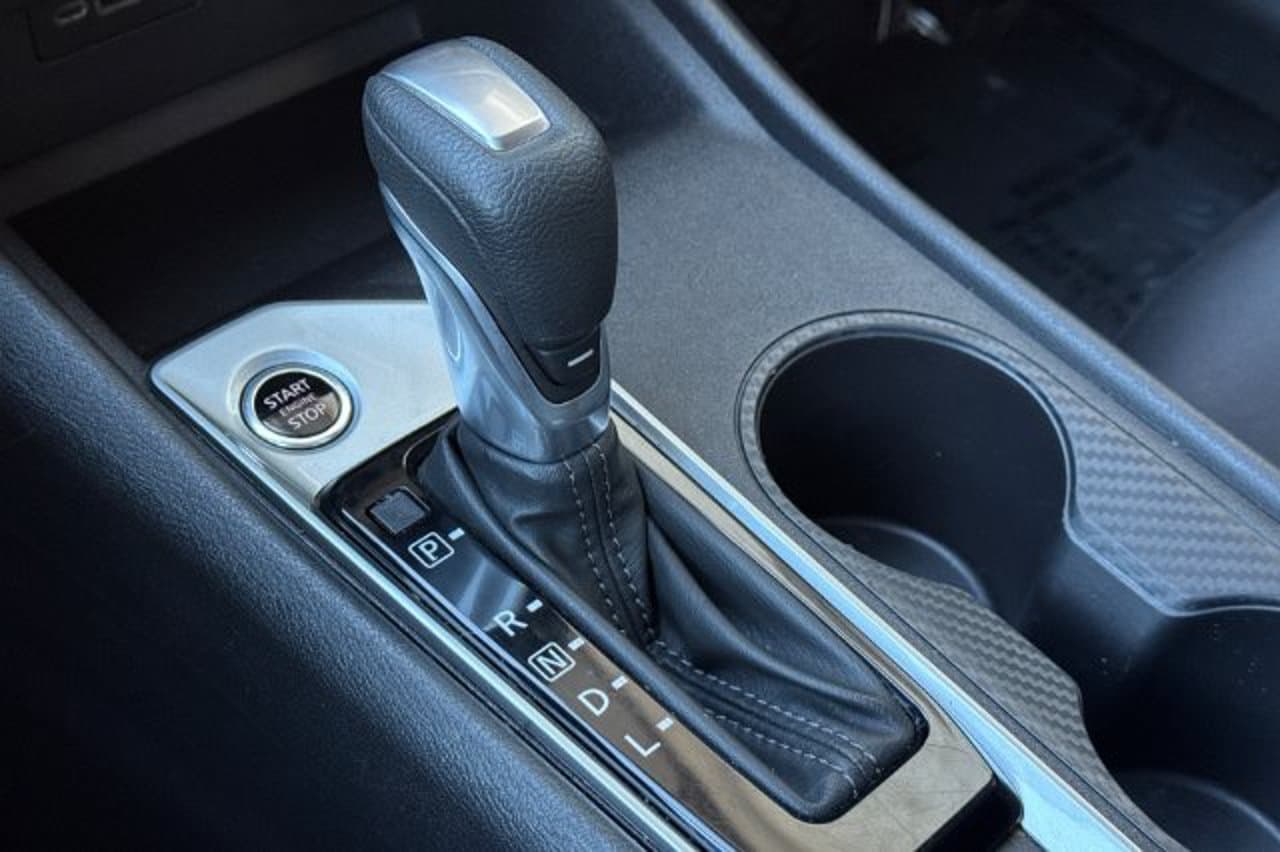 2025 Nissan Altima SV 18