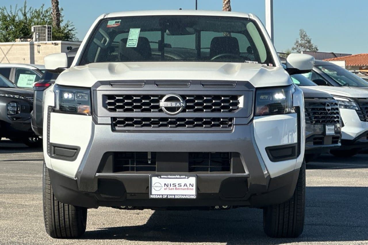 2027 Nissan Frontier SV 6