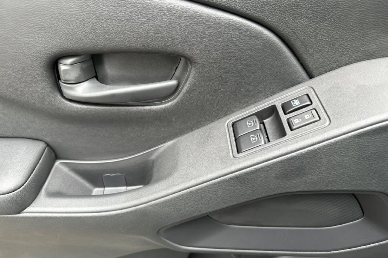 2026 Nissan Frontier S 9