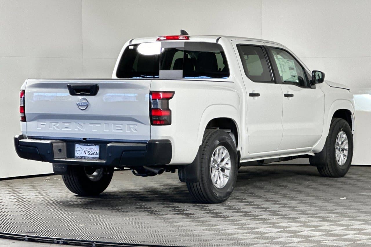 2026 Nissan Frontier S 2
