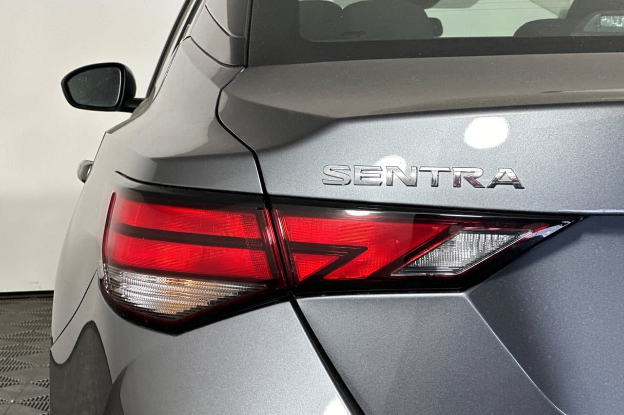 2025 Nissan Sentra SV 21