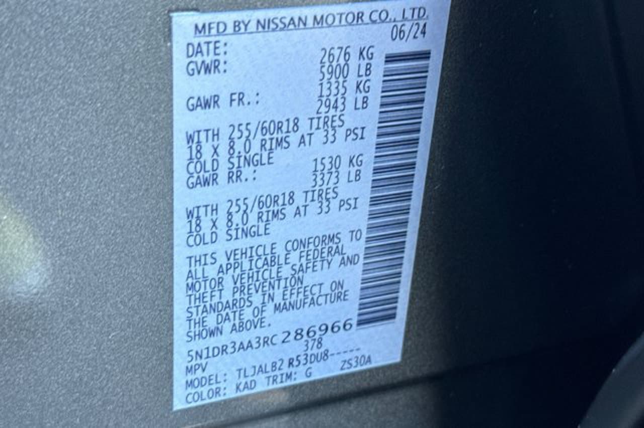 2024 Nissan Pathfinder S 24