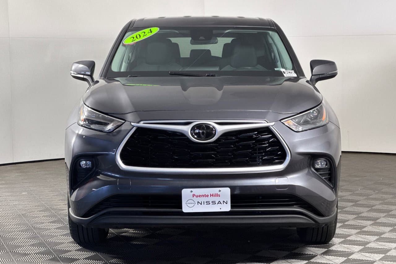 2024 Toyota Highlander LE 6