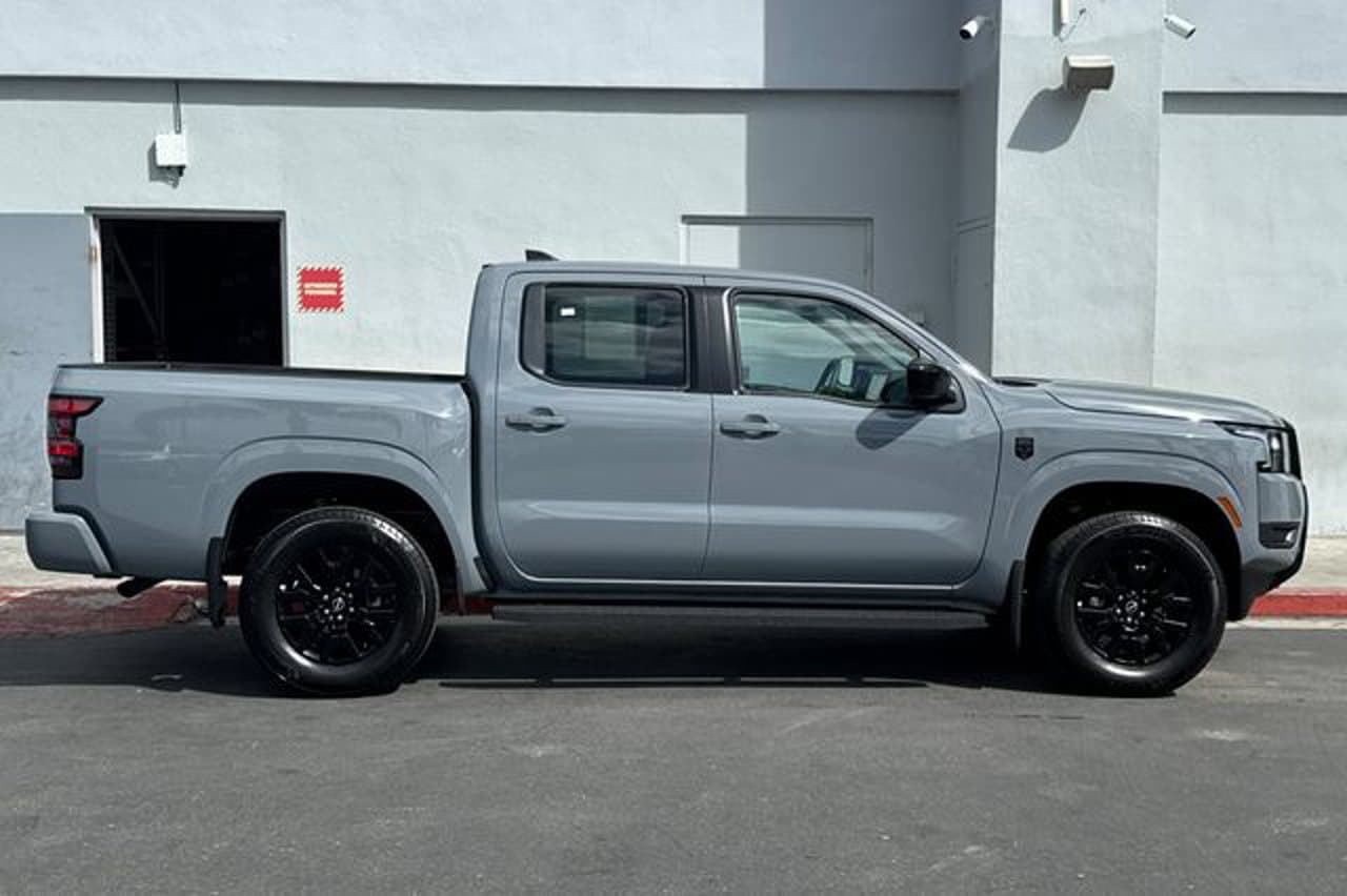 2026 Nissan Frontier SV 2