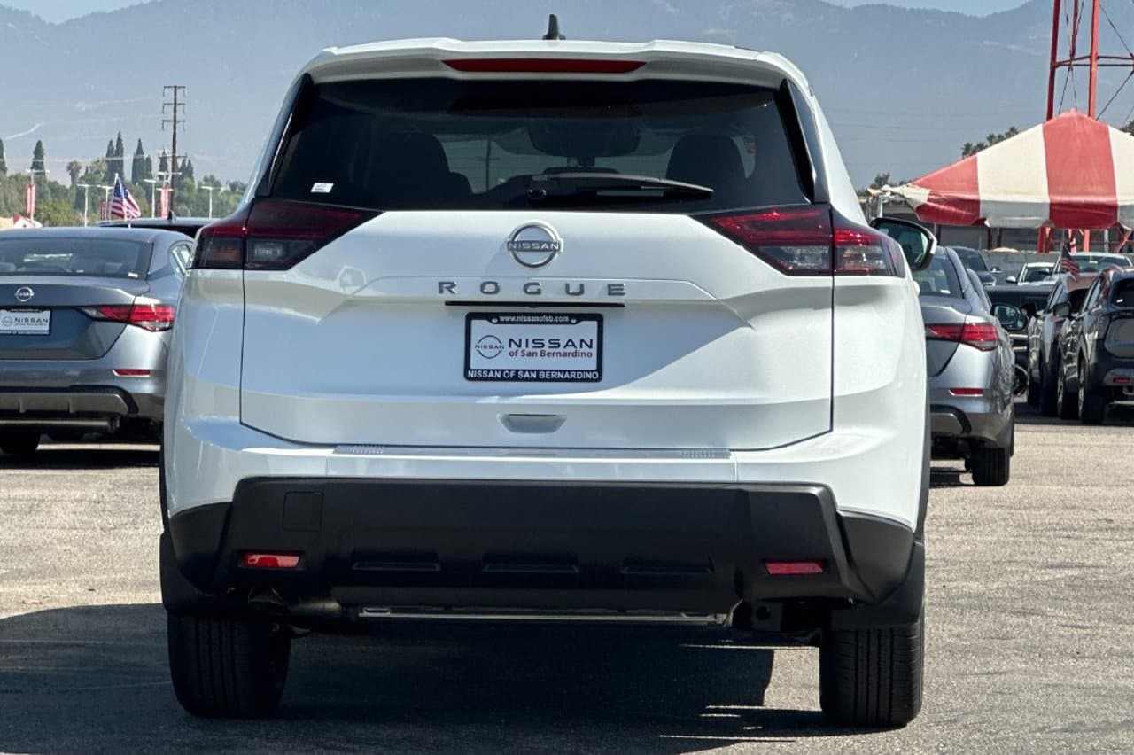 2026 Nissan Rogue SV 33