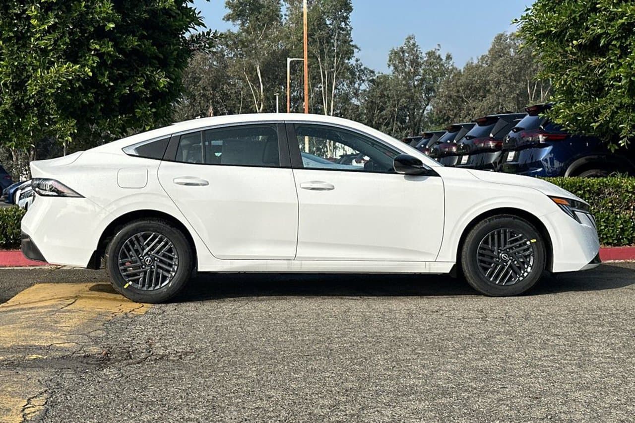 2026 Nissan Sentra SV 3