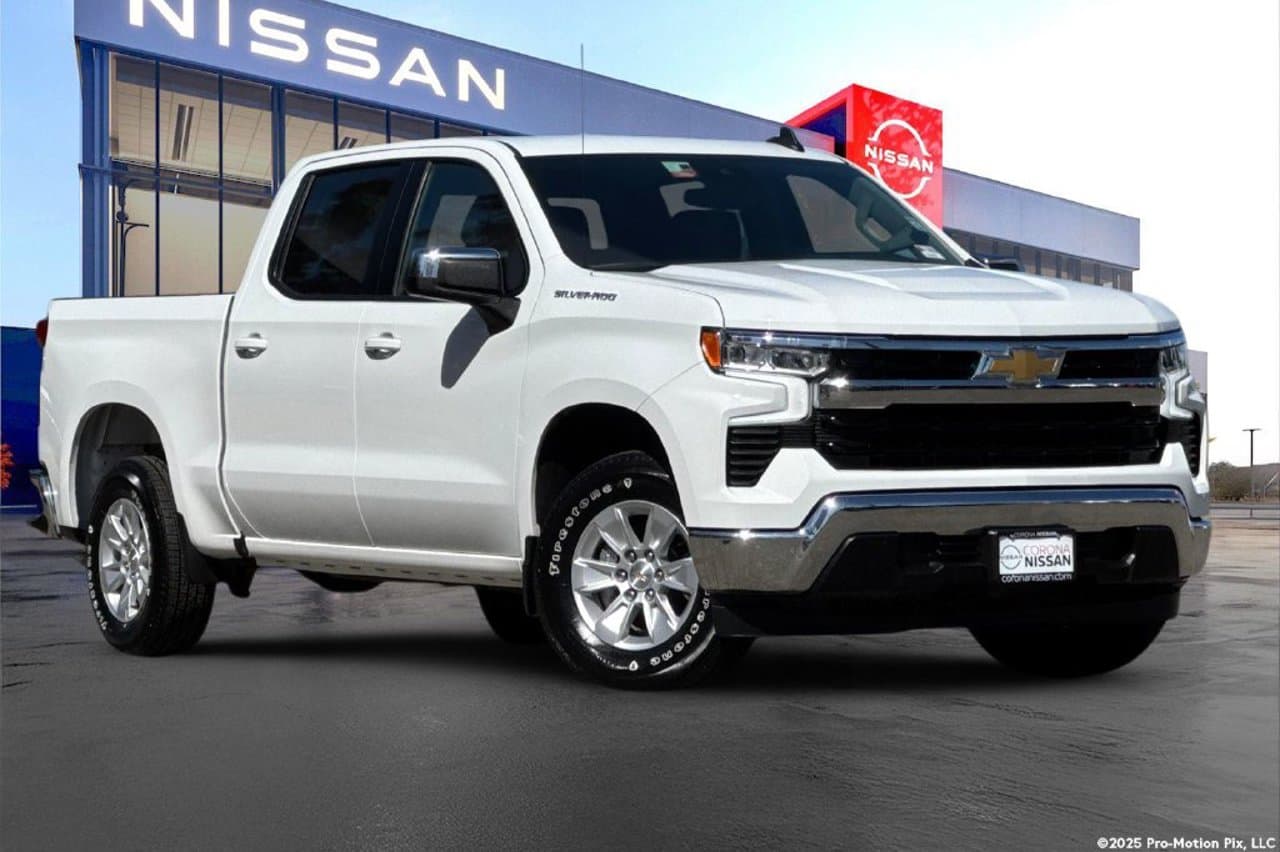 2025 Chevrolet Silverado 1500 LT 2