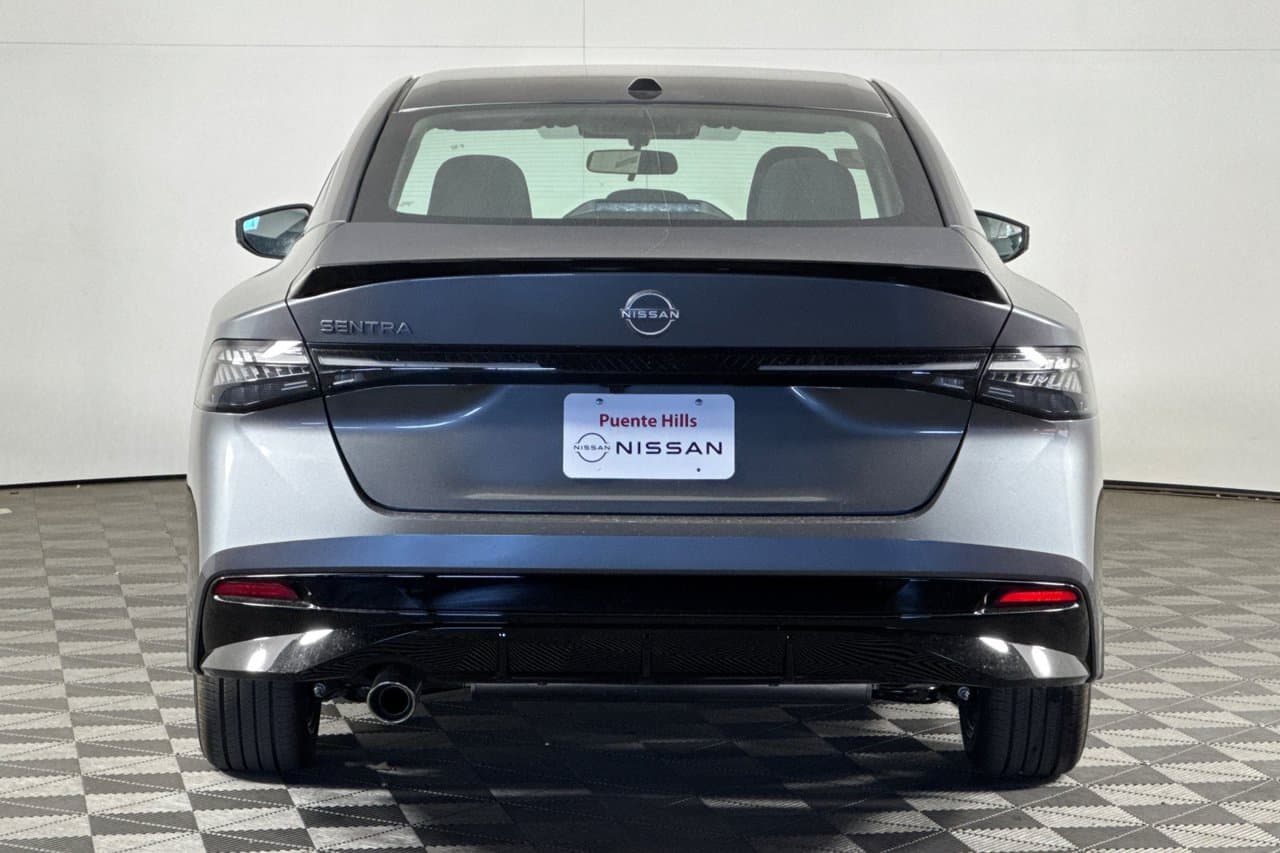2027 Nissan Sentra SR 4