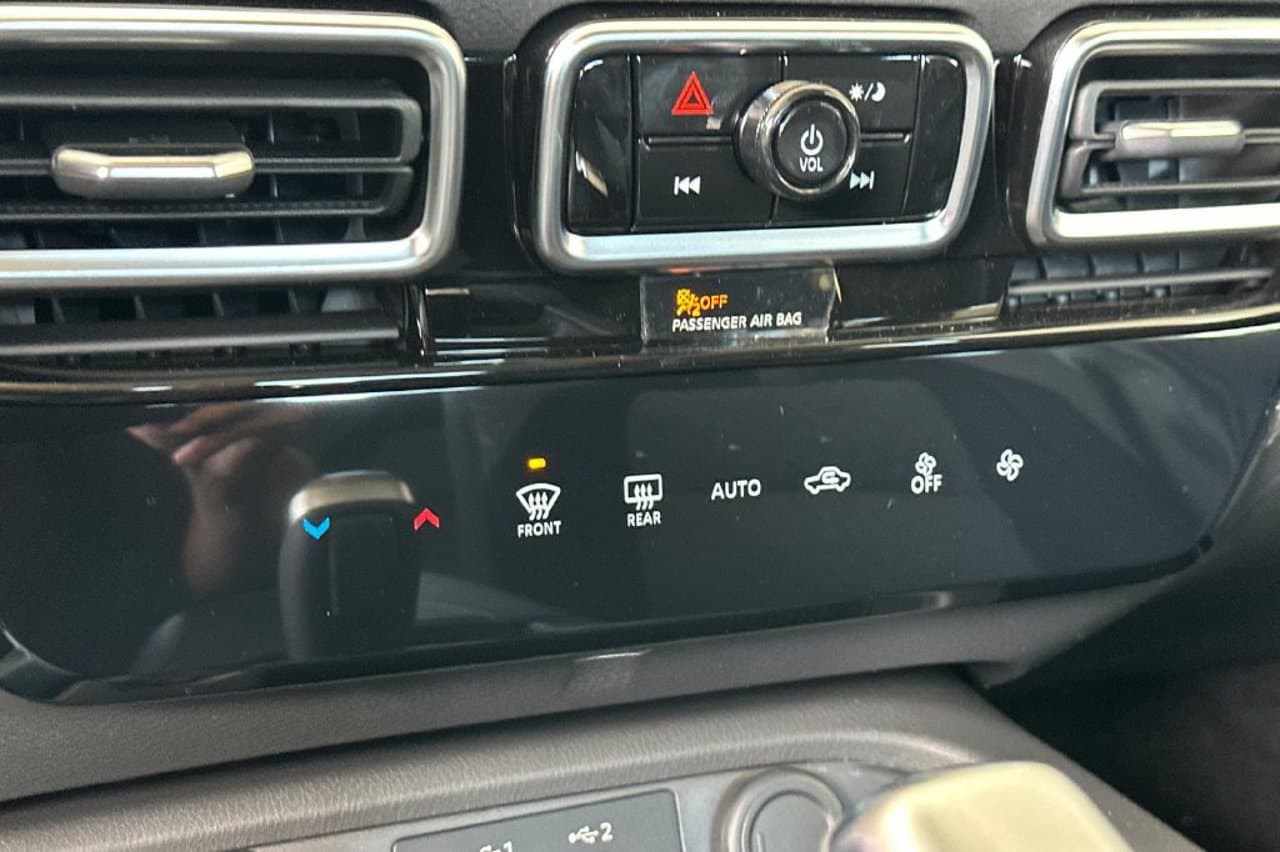 2026 Nissan Sentra SV 16