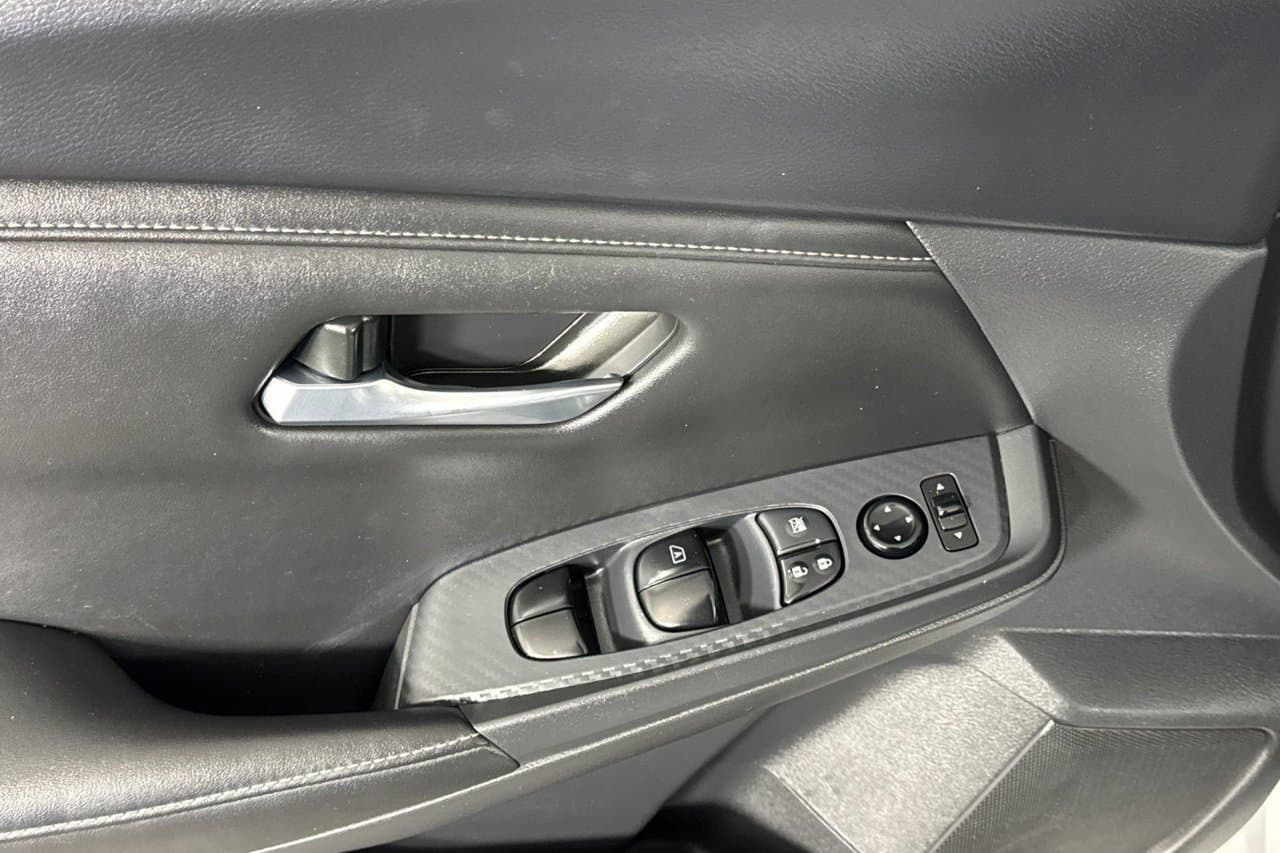 2025 Nissan Sentra SV 8