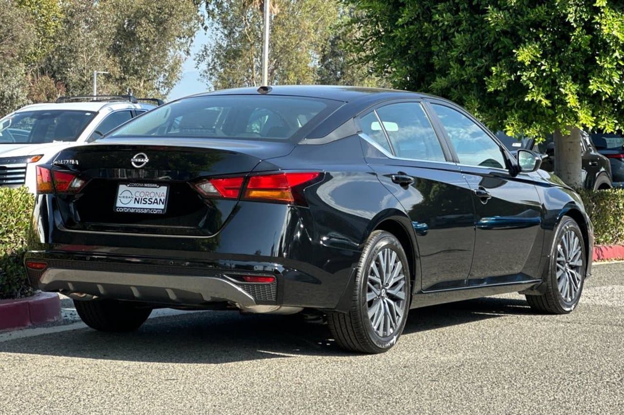 2026 Nissan Altima SV 4