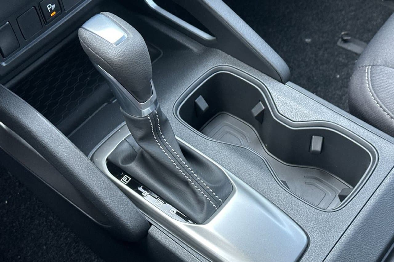 2027 Nissan Frontier SV 17