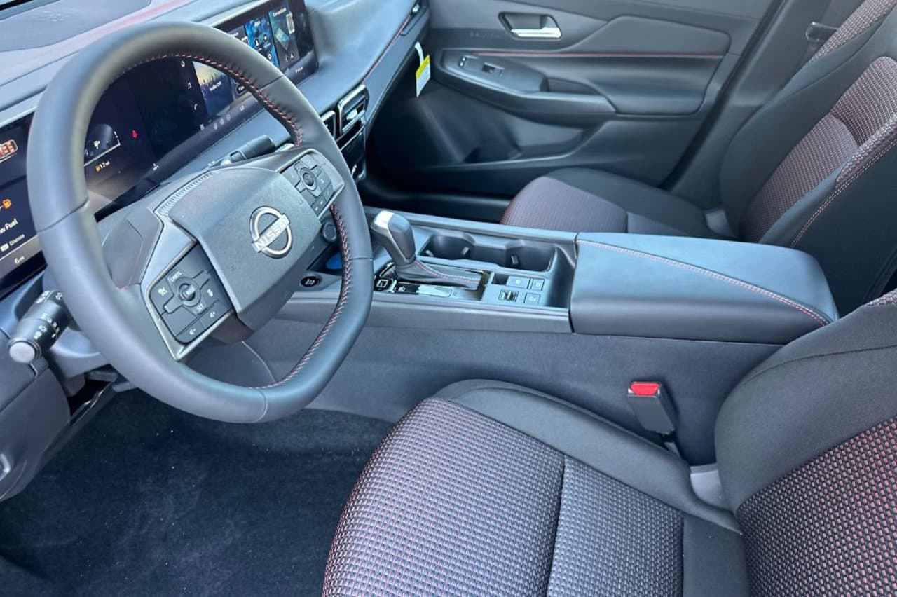 2027 Nissan Sentra SR 7