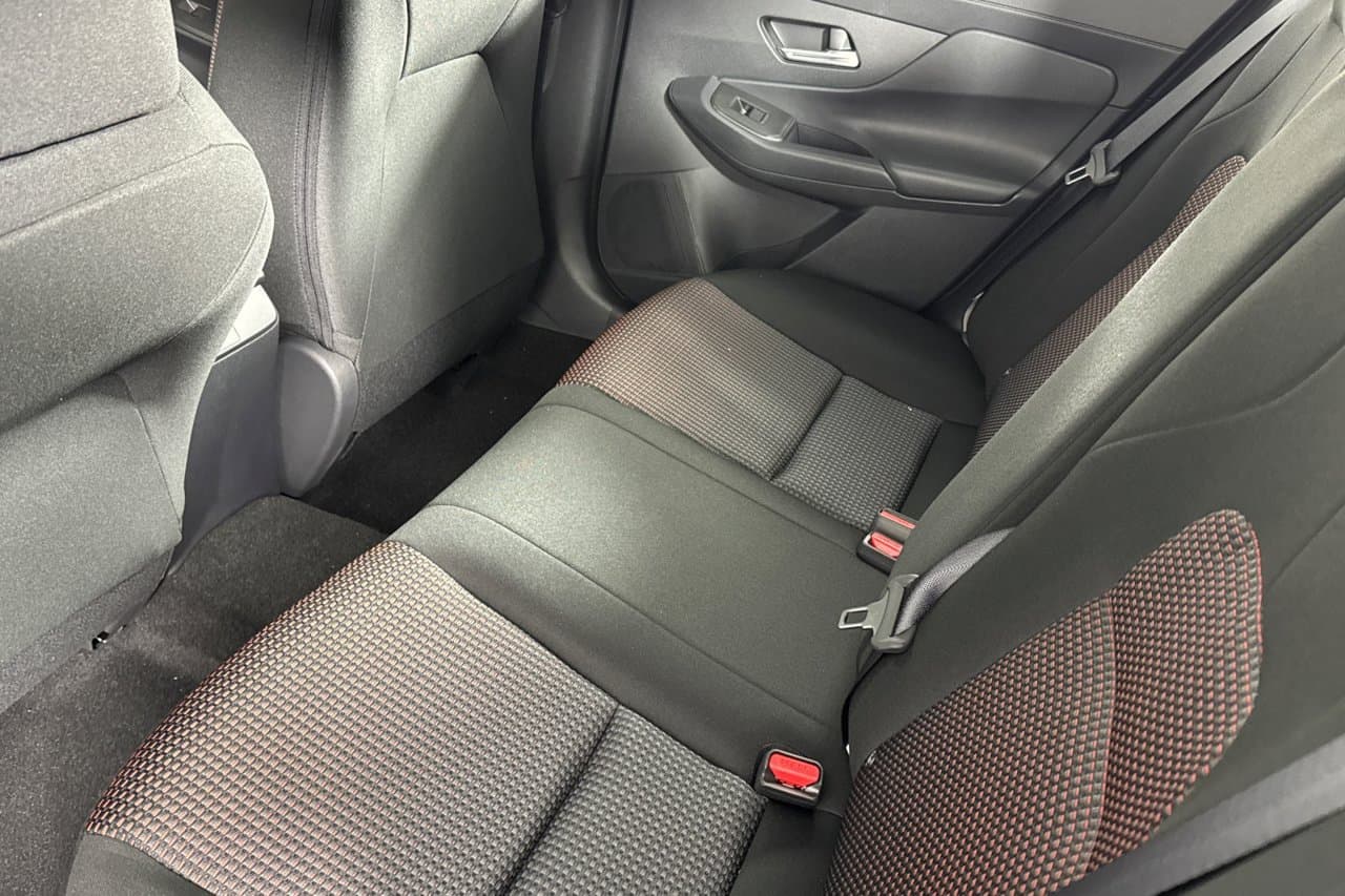 2027 Nissan Sentra SR 9