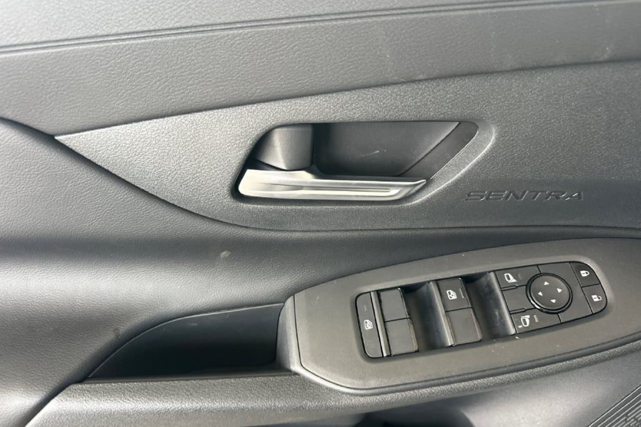 2026 Nissan Sentra S 8