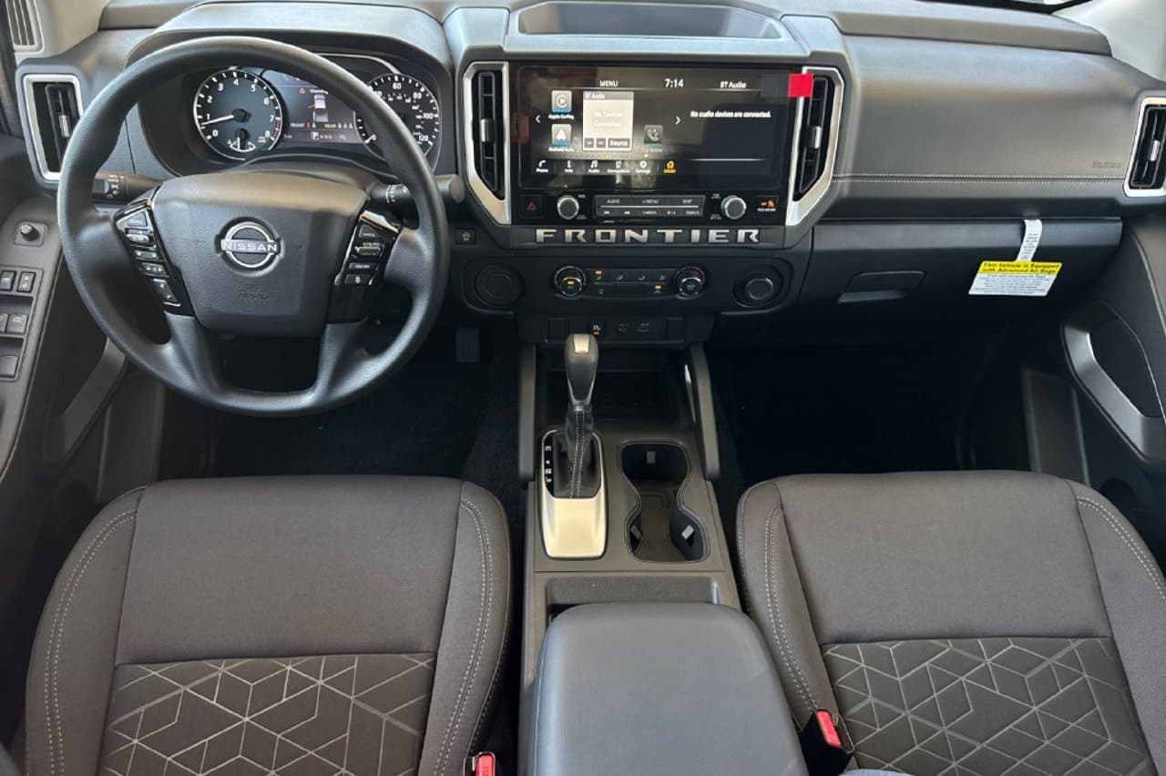 2027 Nissan Frontier SV 11